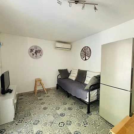 T2 Avec Jardin Et Parking Proche - Fr-1-309-543