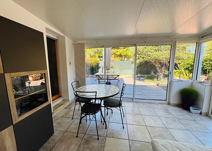 Apartamento T2 Avec Jardin Et Parking Proche - Fr-1-309-543
